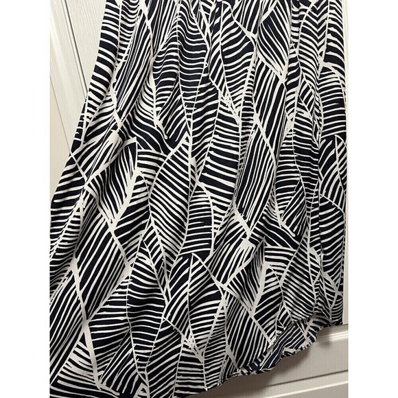 Ann Taylor Loft Maxi Skirt Women’s Medium Navy & White Foliage Pattern Tropical - Picture 10 of 12